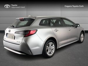 Toyota Corolla Hybrid Luna TS - Image 2
