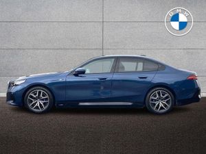 BMW i5 Edrive40 M Sport Saloon - Image 3