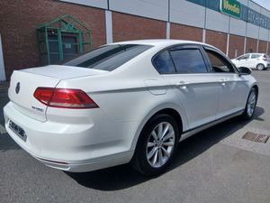 Volkswagen Passat 1.6 TDI Bluemotion Warranty - Image 3