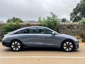 Hyundai Ioniq 6 Ioniq 6 Signature 77kwh - Image 2