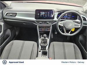 Volkswagen T-Roc Life rear Camera app Connect dig - Image 2