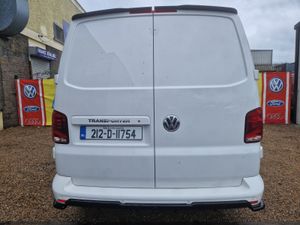 Volkswagen Transporter 2021 - Image 3