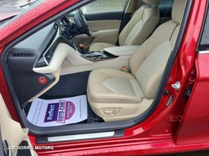 Toyota Camry 2.4 HYBRID G LEATHER PACKAGE AUTOMATI - Image 4
