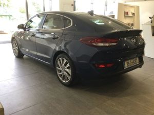 Hyundai i30 Fastback Only 33K KMS - Image 4