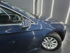 Volkswagen Passat CL 1.6 TDI Manual 6speed FWD 12 - Image 3