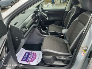 Volkswagen T-Cross R-LINE 1.0 TSI MANUAL 6SPEED115 - Image 4