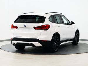 *98* 2022 BMW X1 1.5 sport xdrive - Image 4