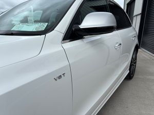 STUNNING 2016 AUDI SQ5 3.0L QUATRRO - Image 4