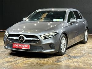 Mercedes-Benz A-Class 1.3 AUTOMATIC - BLACK HALF L - Image 3