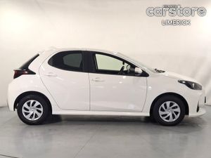 Toyota Yaris 1.0 Vvt-i 3Dr Terra - Image 2