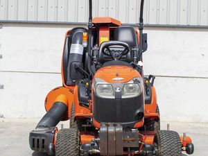 2018 Kubota BX261 C/W Collector - Image 3