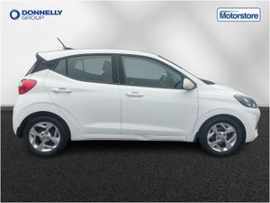 Hyundai i10 Hatchback SE Connect - Image 4