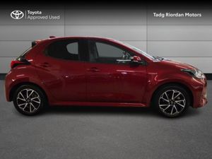 Toyota Yaris HYB L/SPORT MONO - Image 3
