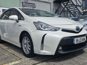 2015 Toyota Prius Alpha(TOP SPEC) 6 MONTH WARRANTY - Image 4