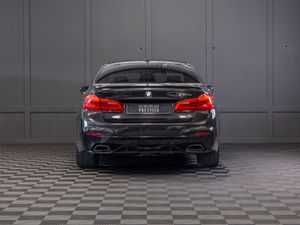 2018 BMW 5 Series 530e M-Sport - Image 4