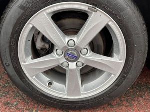 Volvo V40 D2 Model  Automatic  T - Belt Done  Nat - Image 3