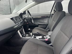 2016 MITSUBISHI LANCER 1.6 PETROL INTENSE - Image 4
