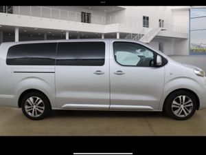 2018 Peugeot Traveller 8 Seater- LWB - Image 4