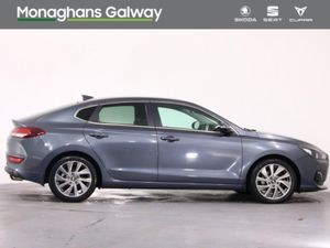Hyundai i30 FASTBACK 5DR - Image 3