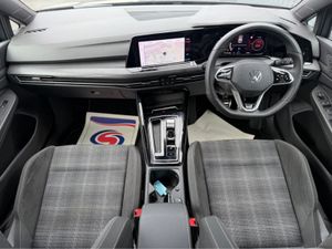 Volkswagen Golf GTD TDI S-A DSG - Image 3