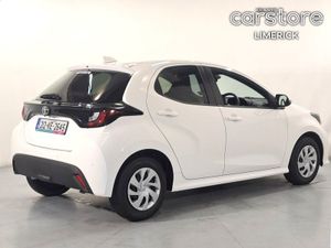 Toyota Yaris 1.0 Vvt-i Terra - Image 3
