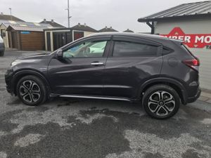 2017 HONDA VEZEL AUTOMATIC - Image 2