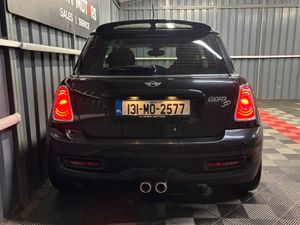 2013 Mini Cooper 2.0D COOPER Manual - Image 2