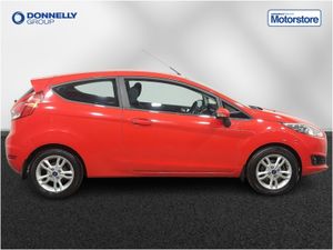 Ford Fiesta Hatchback Zetec - Image 4