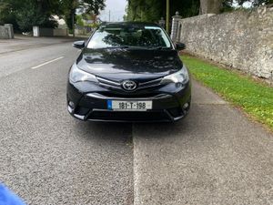 TOYOTA AVENSIS 1.6 D-4D LUNA - Image 2