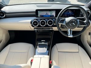 Mercedes-Benz CLA 180 Progressive Edition Coupe - Image 4
