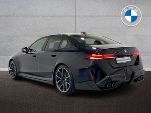BMW M5 Saloon - Image 3