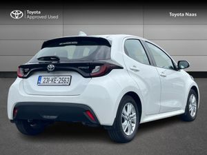 Toyota Yaris 1.5 - Image 2