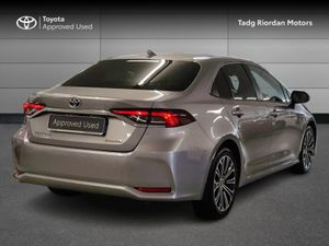 Toyota Corolla HYB LUNA SPORT SALOON - Image 2