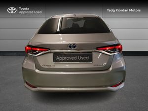 Toyota Corolla HYB LUNA SPORT SALOON - Image 4