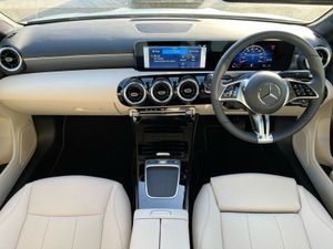 Mercedes-Benz A-Class 180 Progressive - Image 4
