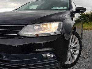Volkswagen Jetta Highline, Warranty, low milage, - Image 3