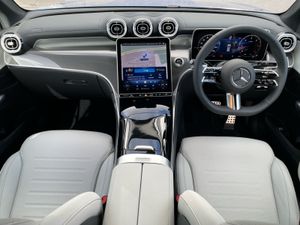 Mercedes-Benz GLC 220D 4matic AMG Line Plus - Image 4
