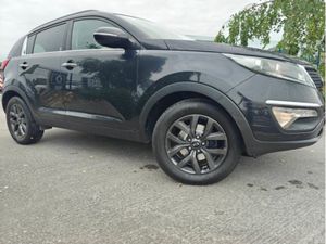 Kia Sportage NATIONWIDE WARRANTY COVER ! - Image 4