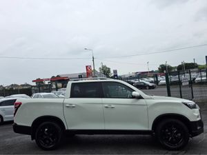 SsangYong Musso 2.2 PICK UP 5 SEATER COMMERCIAL 4W - Image 4
