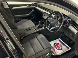 Volkswagen Passat SE NAV TDI - Image 3