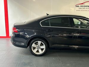 Volkswagen Passat SE NAV TDI - Image 4