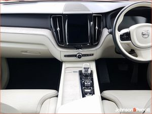 Volvo XC60 B4 197bhp Mhev Diesel Inscription (pan - Image 2