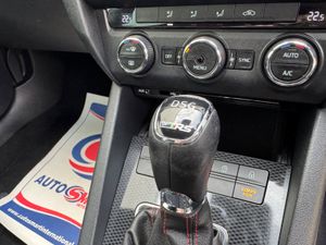 Skoda Octavia 2016 VRS auto DSG - Image 3