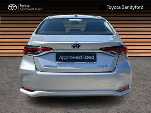 Toyota Corolla HYBRID LUNA AUTO SALOON // TOYOTA S - Image 4