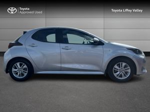 Toyota Yaris HYBRID LUNA 4DR AUTO - Image 3