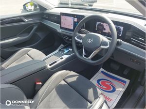 Volkswagen Passat Estate Elegance - Image 3