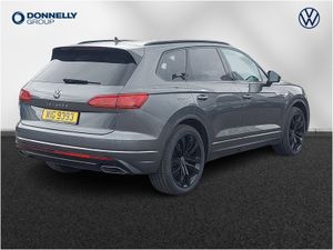 Volkswagen Touareg Diesel Estate Black Edition - Image 4
