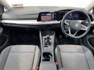 Volkswagen Golf 2.0 TDI 115HP Life - Image 4