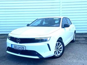 Opel Astra SC 1.2 Turbo 110PS Petrol 6 Speed - Image 2