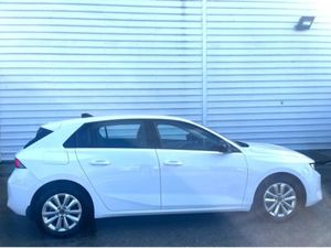 Opel Astra SC 1.2 Turbo 110PS Petrol 6 Speed - Image 3